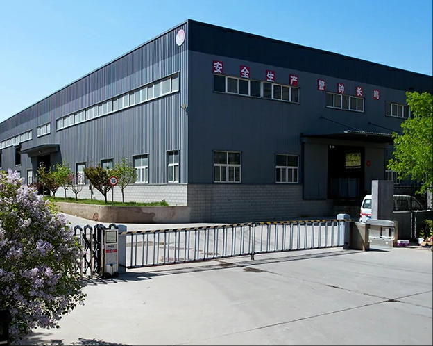 裝有反滲透設(shè)備廠房