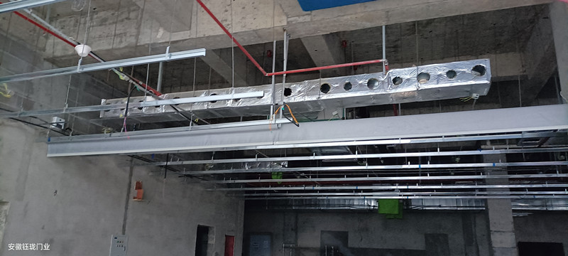 活動(dòng)式擋煙垂壁